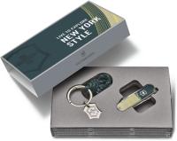 Нож-брелок Victorinox Classic SD New York Style, 58 мм, 7 функций, зеленый (подар.коробка) 0.6223.E223 от прозводителя Victorinox